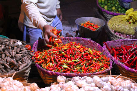 Asian Traditional Night Market With Food, Fruits, Fish and Chilies for Saleのeditorial素材