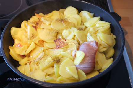 Delicious fried potatoesの写真素材