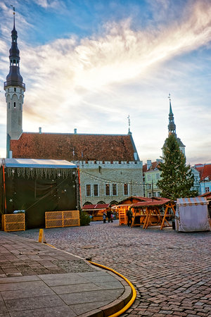 Christmas market at city hall square in Tallinnの写真素材