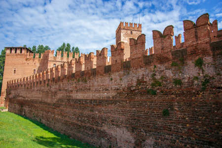 View to old castle walls in Verona in summerのeditorial素材