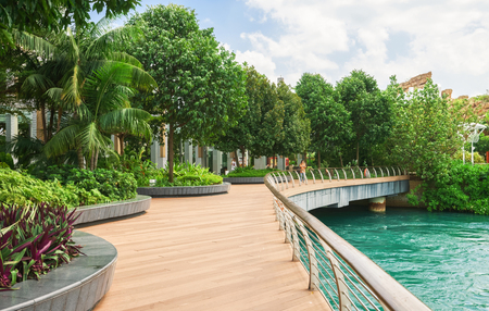 Singapore - March 1, 2016: Tourists on Sentosa Boardwalk leading to Sentosa Island of Singapore. It is a walkway to reach the Sentosa Island.のeditorial素材
