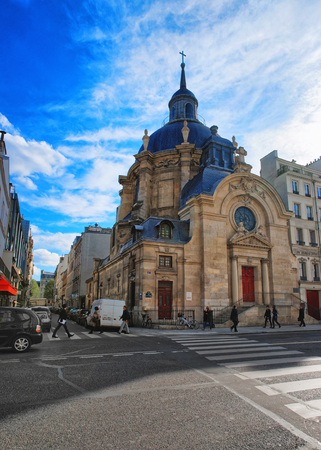 Paris, France - May 3, 2012: Temple du Marais in Saint-Antoine Street in Paris, France. People in the streetのeditorial素材