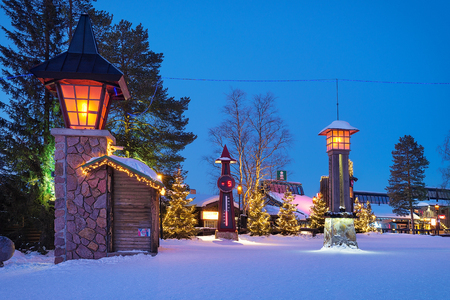 Rovaniemi, Finland - March 5, 2017: Street lanterns and temperature meter at Santa Claus Village, Lapland, Finland, on Arctic Circle in winter.のeditorial素材