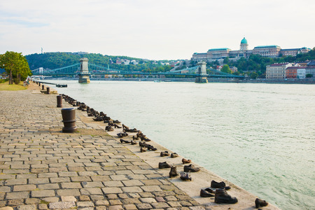 Budapest, Hungary - August 31, 2012: Holocaust Memorial, Buda Castle and Chain Bridge over the Danube River in Budapest, Hungaryのeditorial素材