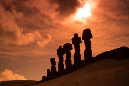 Cloudy Noon at Anakena Easter Islandの写真素材