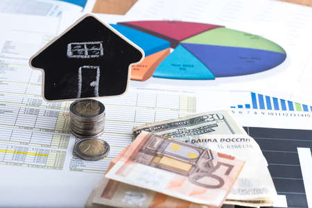 Save your money and do business on the stock marketの写真素材