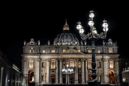 square in St. Peter's basilica illuminated by night. Romeのeditorial素材