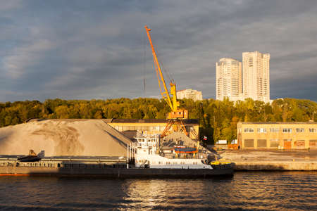 MOSCOW, RUSSIA - 26 September, 2016: View of the Khimki reservoir and North River Terminal (Northern Administrative Okrug)のeditorial素材