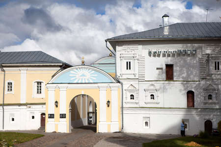 KOSTROMA, RUSSIA - SEPTEMBER 16, 2016: View of the Ipatievsky Monastery cloudy September day Cradle of the house of Romanovsのeditorial素材