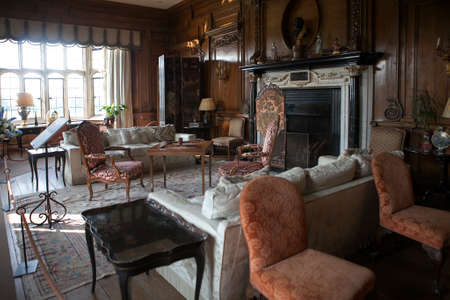 LONDON, ENGLAND - JULY 12, 2016 Typical interior of English castle. Leeds Castle Seminar Roomのeditorial素材