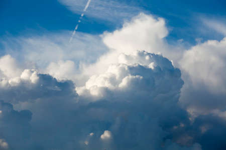Cumulonimbus capillatus above London in autumnの写真素材
