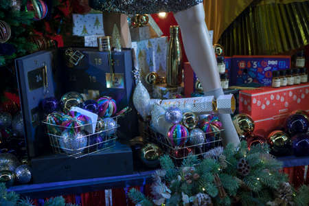 LONDON, UK - DECEMBER 17, 2017: Shop Selfridges on Oxford Street in London, decorated for Christmas and New 2018 Yearのeditorial素材