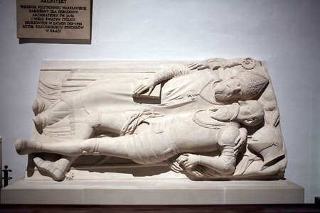 WARSAW, POLAND - DECEMBER 24, 2017: the tombstone in St. John's Archcathedral in Christmas decoration. Originally built in the XIV century, but in 1944 was ruined and rebuilt after the warのeditorial素材