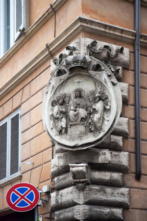 Rome, Italy - November 18, 2017 Bas-relief on the corner of the house. A scene from the Bible. Jesus Christ with the Apostlesのeditorial素材