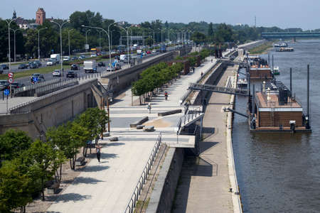 WARSAW, POLAND - APRIL 28, 2018: Vistula embankment in Warsaw in front of the old townのeditorial素材