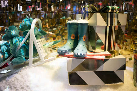 London, UK - 20 December 2019, the house of fraser london christmasのeditorial素材