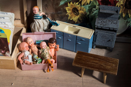 Liverpool Street, London, UK, - 21 September 2020, Spitalfields Antique Market. Porcelain figurines, vases, earthenware cup, plates, photo frames, bone beads, dog figures for sale at the flea market.のeditorial素材