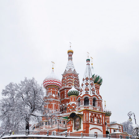 Moscow, Russia - 20 December 2021, St. Basil's Cathedral in a severe blizzardのeditorial素材