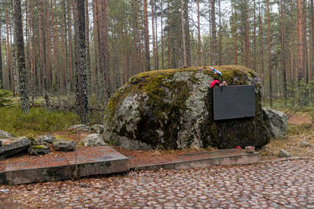 PITKYARANTA, KARELIA RUSSIA - November 16, 2021: The Scorby (sorrow) Cross memorial is the first memorial dedicated to the Soviet and Finnish soldiers who fell in the Soviet Cold warのeditorial素材