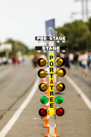 Traffic light for drag racing. starting system in drag racing