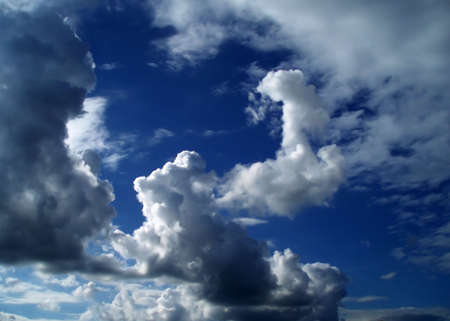 overcast sky with gray clouds        