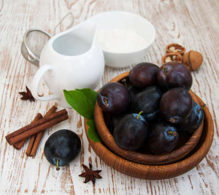  ingredients for delicious  baked with fresh plumsの写真素材