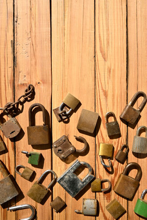 Lock Padlock House Keys Bronze Metal Pine Wood Password Security Privacy Closedの写真素材