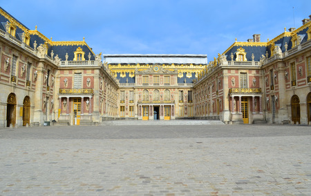 Chateau de Versailles facade  Franceのeditorial素材