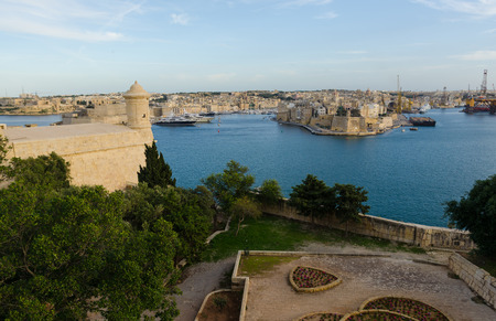 Grand Harbour at sunset in Maltaの写真素材