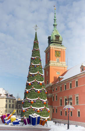 Warsaw Castle Square at winter with christmas tree and decorationsのeditorial素材