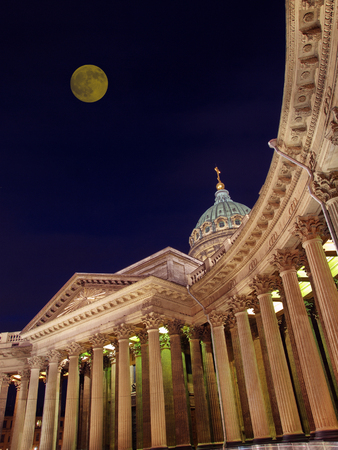 Detail view of the colonnade of Kazan Cathedral. Moonlit night. Saint-Petersburg, Russiaの写真素材