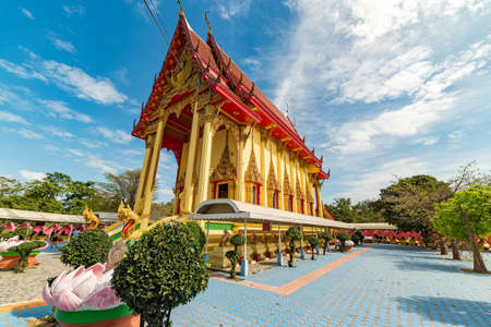 Ang Thong, Thailand - December 31, 2015: Beautiful Buddhist temple at Wat Muang. Popular Tourist destination in Ang Thong regionのeditorial素材