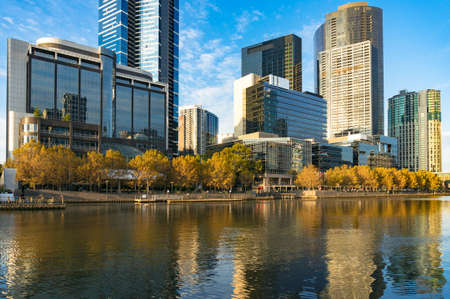 Beautiful autumn cityscape along river. Melbourne, Australiaのeditorial素材