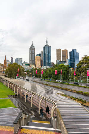 Melbourne, Australia - April 21, 2017: Melbourne cityscape and St Kilda Road on rainy dayのeditorial素材