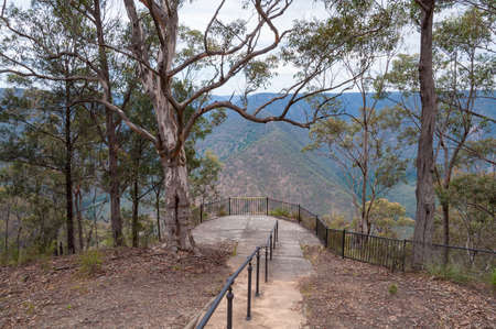 Path to nature lookout, observation deck in Blue Mountains, Australiaの写真素材