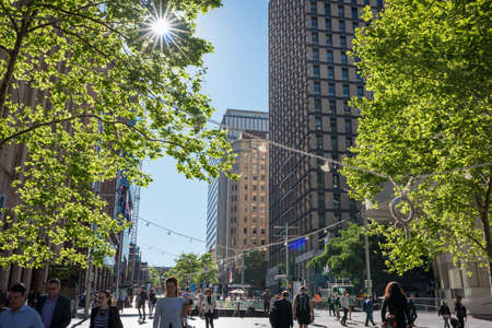 Sydney, Australia - November 24, 2016: People at Martin Place early in the morning. Urban lifestyle, livingのeditorial素材