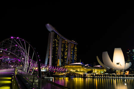 Marina Bay Sands Hotel, Double Helix Bridge, Singapore Arts and Science Museum.のeditorial素材