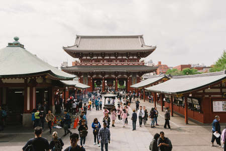 Apr 6, 2018  Tokyo, JAPAN -Sensoji temple. Sensoji is Tokyo's most famous and popular temple.のeditorial素材