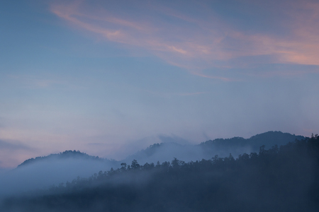 Mountain tops above the clouds at Yun Lai Viewpoint, Pai Thaiandの写真素材