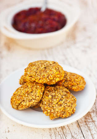 Diet cookies delicious home-cooked with raspberry jamの写真素材