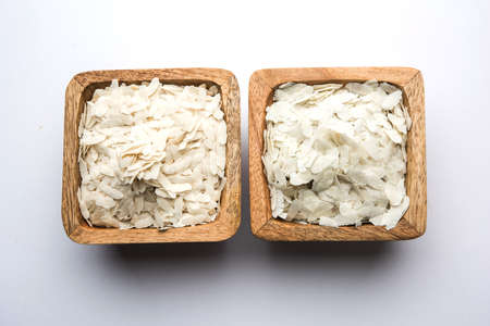 Raw Flattened Rice or Thick or thin Rice Flakes for Namkeen Chivda snacks or Aloo Poha for Indian...
