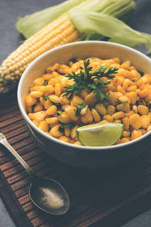 Spicy Masala Sweet Corn on a linenの写真素材