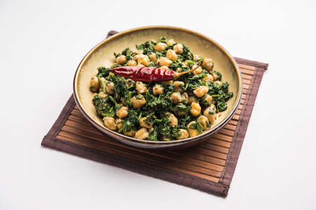 Palak Chana Sukhi Sabzi or Spinach Chickpea Dry recipeの写真素材