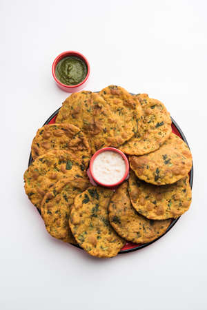 Palak Puri orÂ spinach poori is a healthy andÂ tasty Indian breakfast recipe, served with...