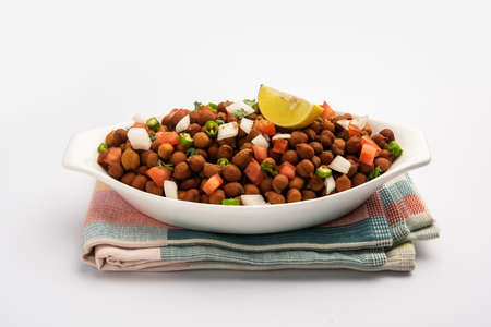 Chola Chana Chaat or black chana chaat with lemon