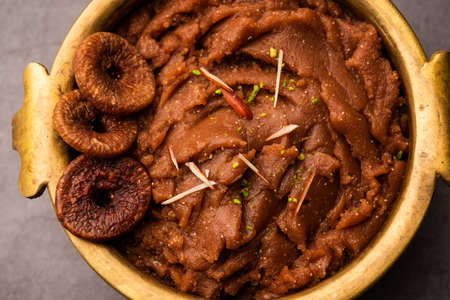 Anjeer ka halwa or Fig sheera or halva