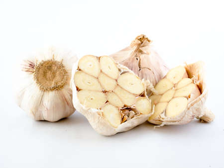 Garlic: Whole and Halved