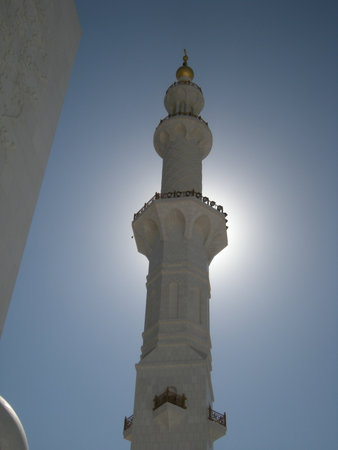 Minaret of Sheikh Zayed Grand Mosque in Abu Dhabi, United Arab Emiratesの写真素材