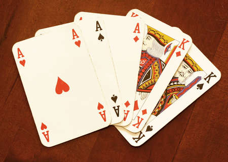 Full のeditorial素材