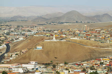 ARICA, CHILE - APRIL 18: View of the northernmost city of Chile from "Morro de Arica" hill on April 18, 2015 in Arica, Chile.のeditorial素材